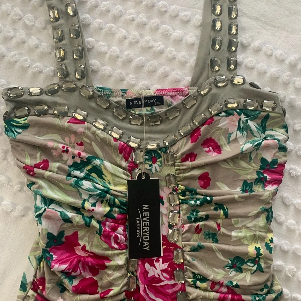 Floral Dress with crystals sizeS/M - Picture 2 of 3